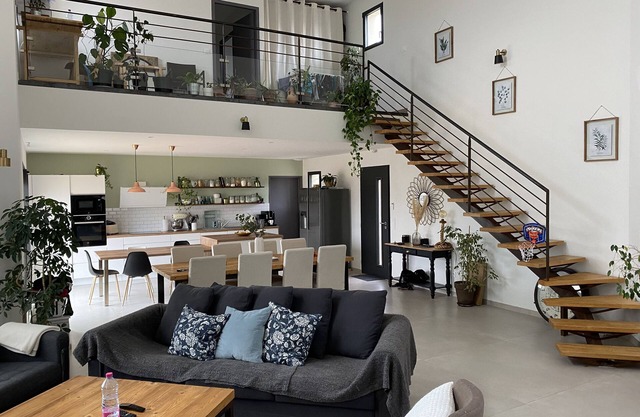 Une villa moderne à la campagne