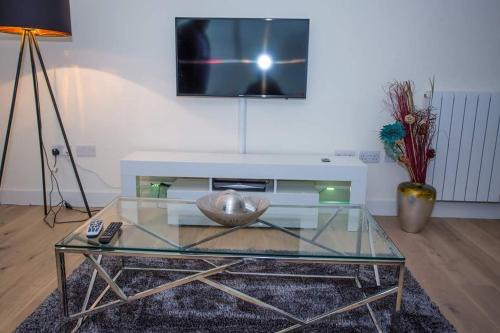 UNIQUE 2 BED APARTMENT