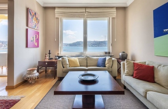 Unique and Luxury Bosphorus Flat in Bebek
