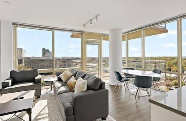 Unique Collection | Luxury | Tysons | Rooftop Pool