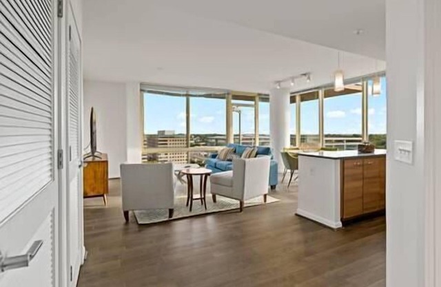 Unique Collection | Luxury | Tysons | Rooftop Pool