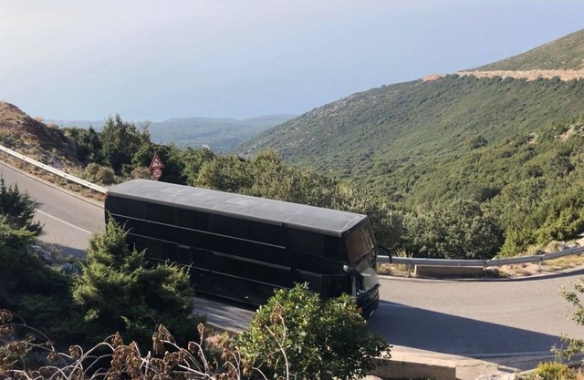 Unique Stay: Cozy Nightliner Tour Bus