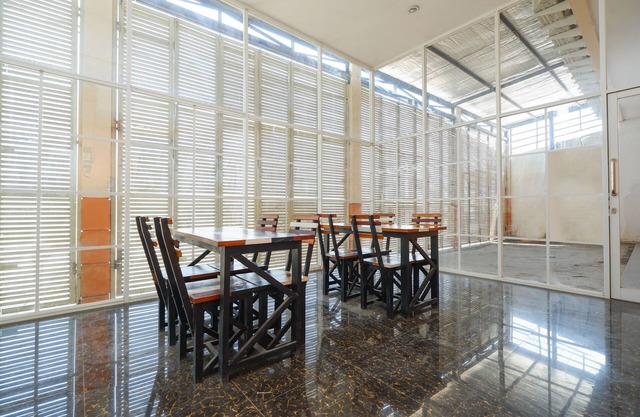 Unta Residence