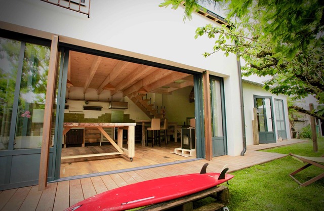 Unusual studio-loft with garden, terrace, close to beaches and coastal paths