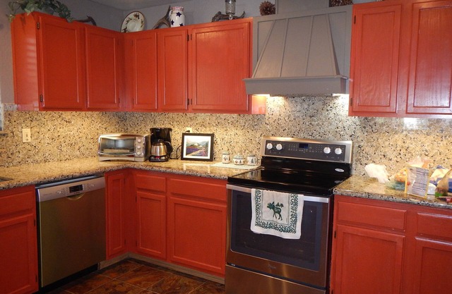 Updated Cottage on 6+ wooded acres, Horse setup, RV Hookups, Secluded not remote