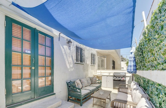 Upscale Los Angeles Retreat w/Patio & BBQ Grill!