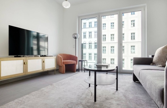 Upscale Schöneberg 2BR, steps to Park am Gleisdreieck, by Blueground