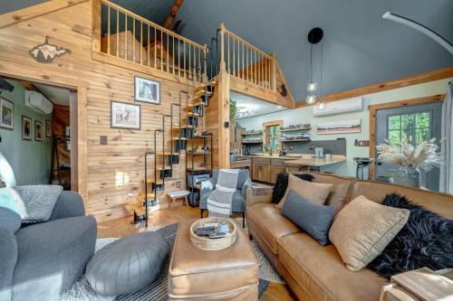 Upscale w Fireplace Fire Pit Games in Gated Comm