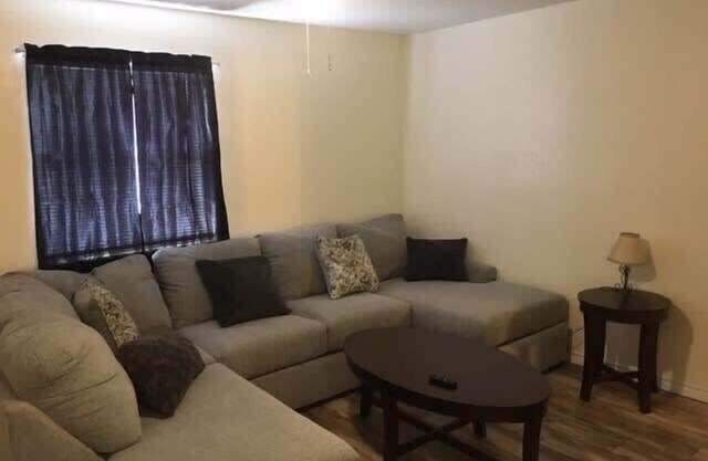 Upstairs 1-Bedroom Apartment Near Fort Sill!