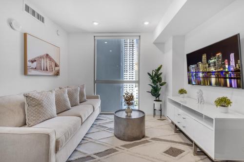 Urban 1 Bed Oasis Near Brickell With Free Parking