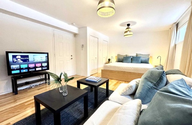 Urban Boho Escape 4 Bedrooms King Beds