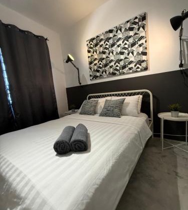 URBAN MONO STUDIO for 2Pax -9Min to PasarPayang-MayangMall-Drawbridge