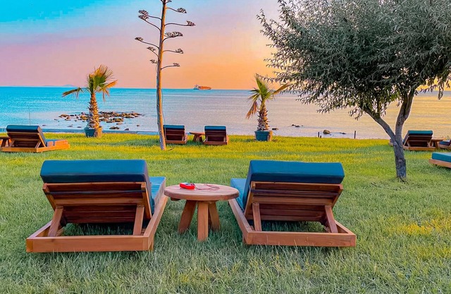 V Beach Hotel