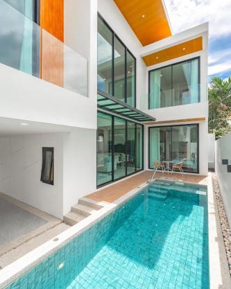 V190 Tropical Oasis 3BR Villa with Pool & Bathtub
