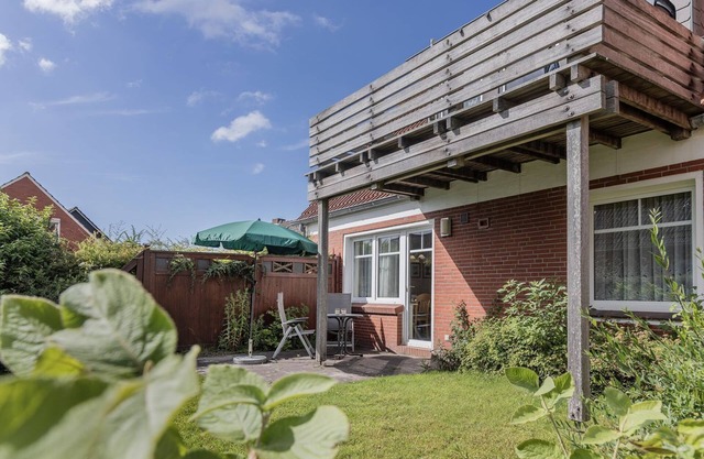 Vacation apartment 50179 - Cozy and friendly: The first floor apartment is