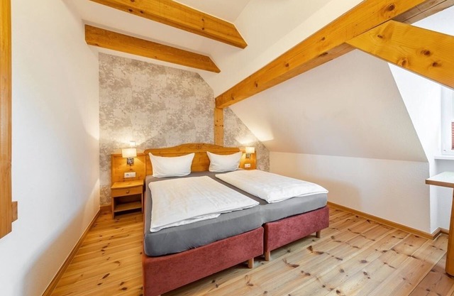 Vacation apartment/apartment for 6 guests with 100m² in Rudolstadt (297755)