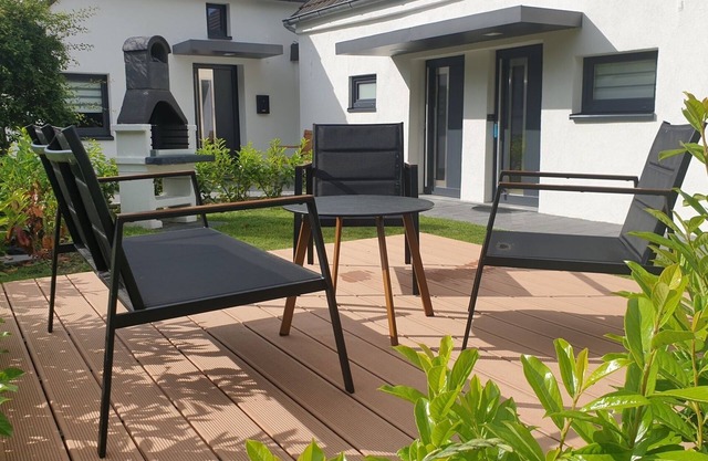 Vacation apartment Nordmöwe Burhave for 2-4 pers. with garden and barbecue - close to the sea