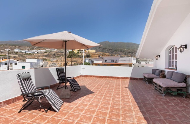 Vacation Apartment 'Casa Abona' with Sea View, Private Terrace and Wi-Fi