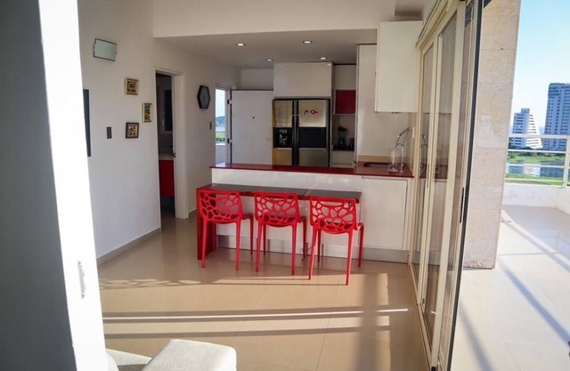 Vacation apartment with sea view