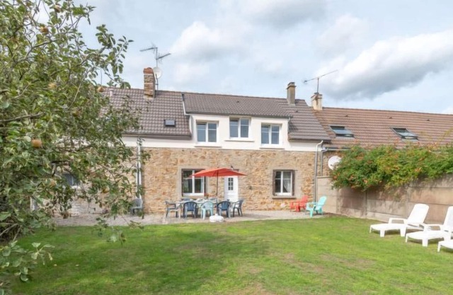 Vacation home Des Pommiers (SGY406) in Saint Germain-sur-Ay - 8 persons, 4 bedrooms