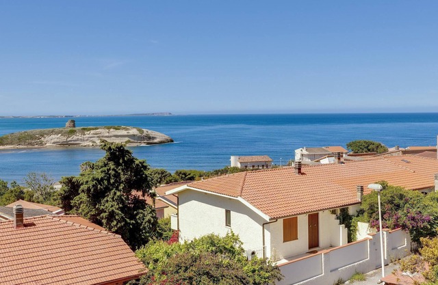 Vacation Home "Villa Mandarino" near the Beach with Sea View, Private Terrace & Shared Garden
