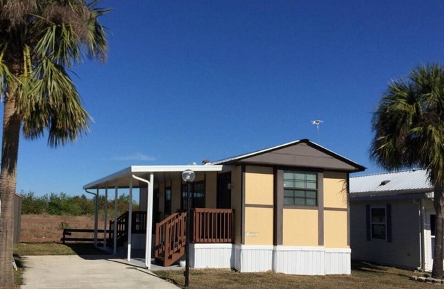 Vacation Home, (016)