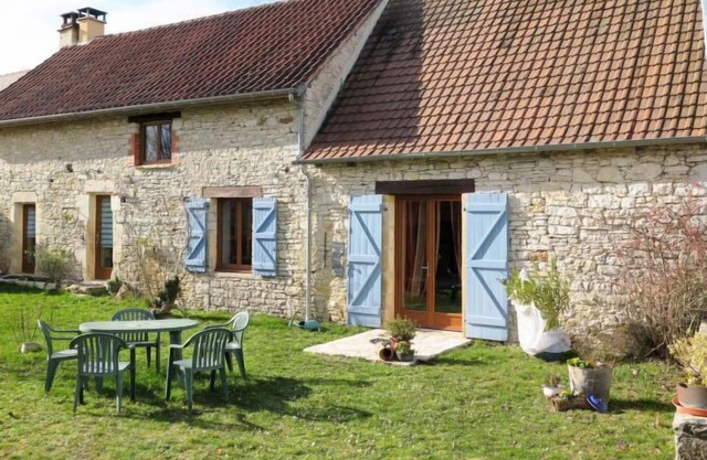 Vacation home Durand (SAH410) in Saint Chamarand - 6 persons, 3 bedrooms
