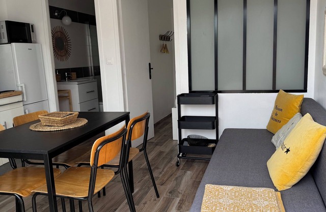VACATION HOME, EVERYTHING BY BIKE!