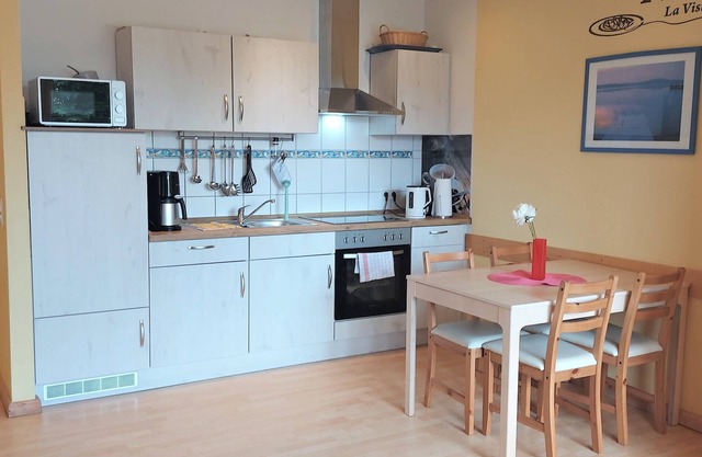 Vacation home Herter, WiFi, gr. Garden, play equipment, lounger/play area, barbecue, animals