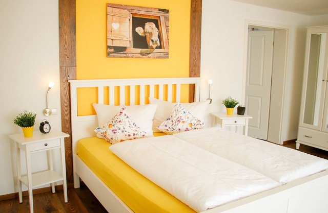 Vacation home "Zum alten Kuhstall", wheelchair accessible, 200sqm, 6 bedrooms, max. 18 persons