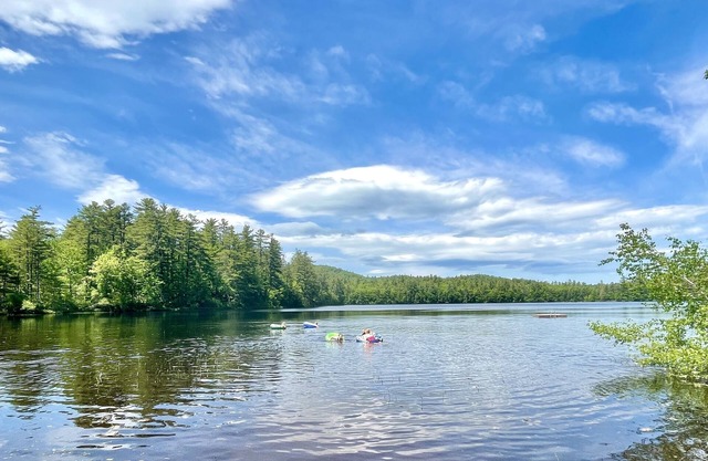 Vacationland Retreat Lake House w/private dock near Pleasant Mnt Cranmore Sebago