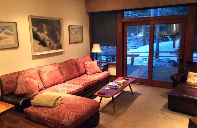 Vail Townhome- Location, Location, Location!