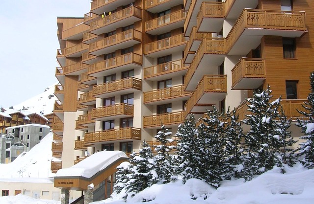 VAL THORENS RESORT CENTER STUDIO 3 ADULTS OR 2 ADULTS 2 CHILDREN