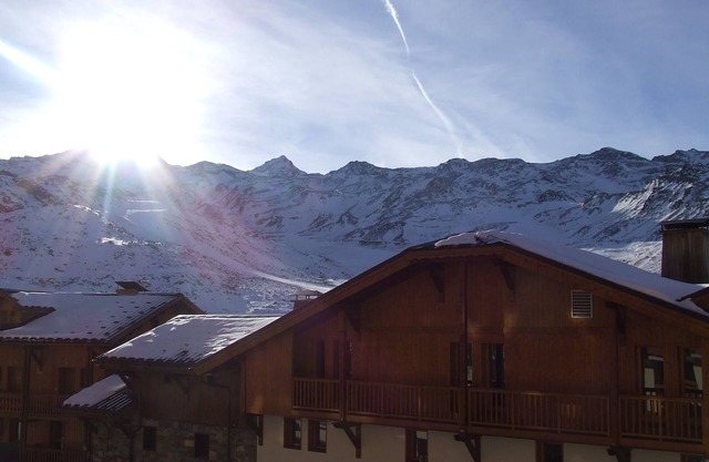 VAL THORENS, T2, 26M2, south facing, 2 bedrooms and living room, functional