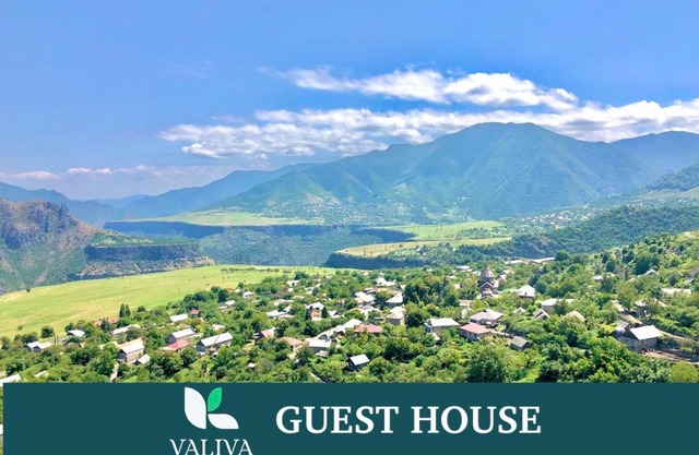 VaLiVa Sanahin Guest House