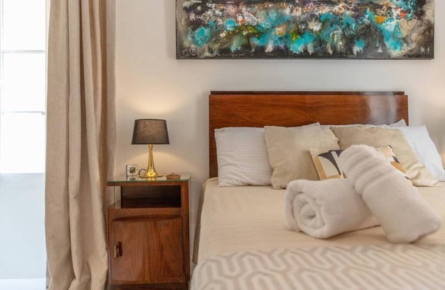 Valletta nineteen forty, Central and newly renovated Valletta apartment