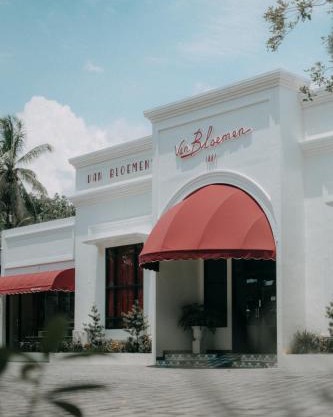 Van Bloemen 1881 Resort