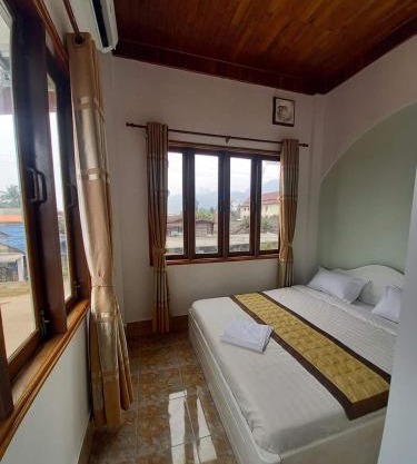 Vang vieng Queens Hotel