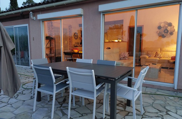 Var, le Muy, house 2 bedrooms, two bathrooms, private pool, sleeps 4