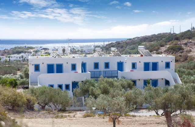 Vardes Hotel Studios