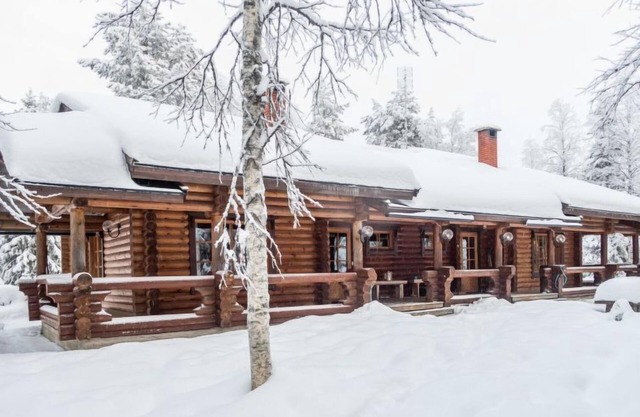 Varilan Lomamajat Nr1 by Interhome