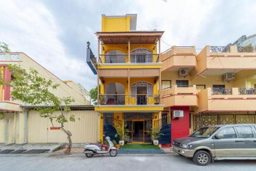 VARSHA PALACE, Near Rock Beach and Manakula Vinayagar Temple, White Town, Pondicherry