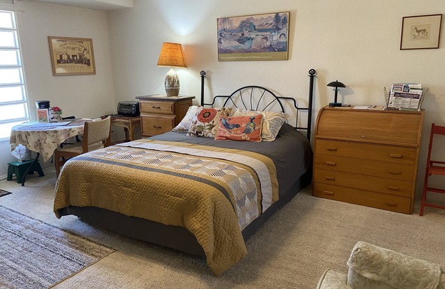 Verde River Hilltop Gem - Tranquil, artistic and close to everything