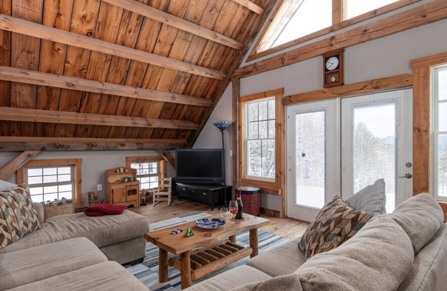 Vermont Retreat: 3BR with Mountain Views & Trails