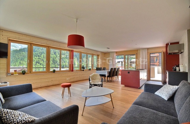 Very comfortable flat for 6 people, living room, kitchen area with dishwasher, 1 double bedroom, 1 2