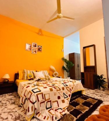 Vibrant city suites
