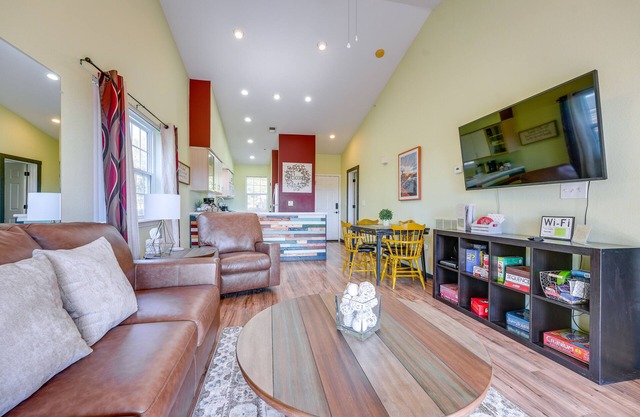 Vibrant Holiday Hills Resort Condo w/Balcony