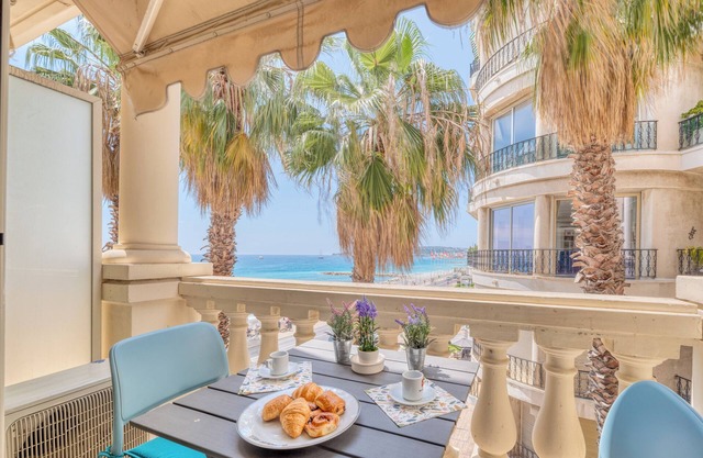 Victoria Beach Studio - Sea Shore, Menton, France