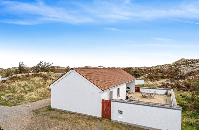 "Viena" - 400m from the sea by Interhome