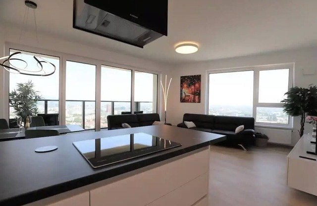 View of the city from the 30th floor, parking included in the price